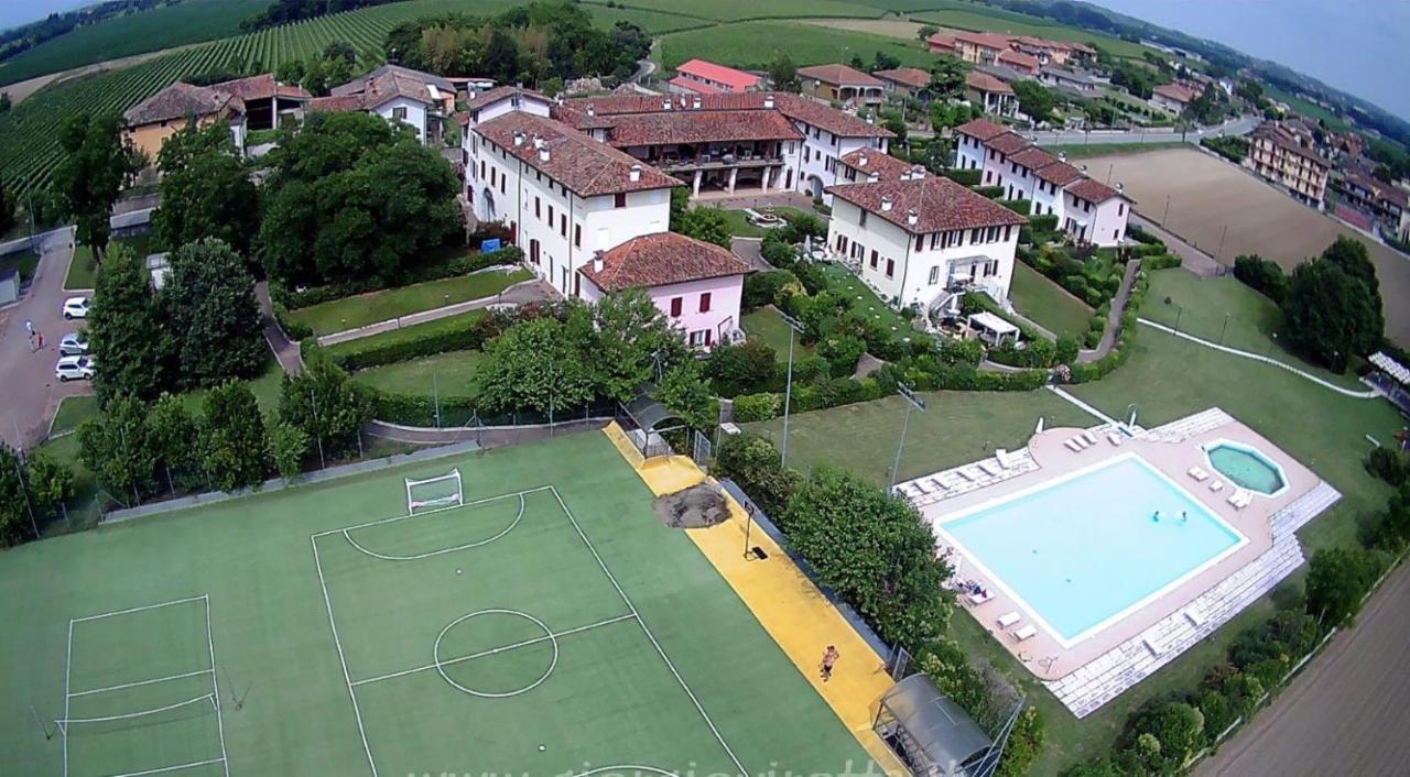 100% Design Villa Desenzano del Garda Buitenkant foto
