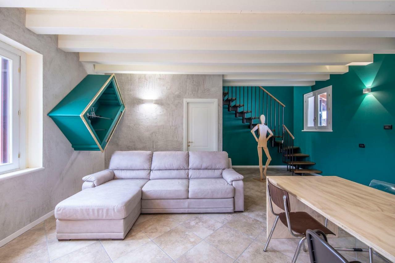 100% Design Villa Desenzano del Garda Buitenkant foto