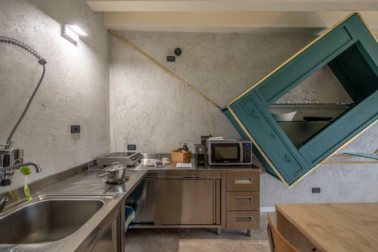100% Design Villa Desenzano del Garda Buitenkant foto