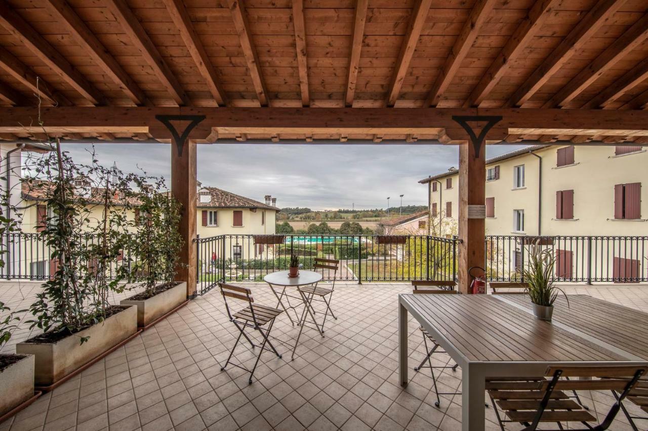 100% Design Villa Desenzano del Garda Buitenkant foto